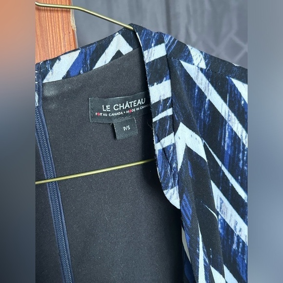 Le Chateau Chevron Wrap Dress Size Small - Picture 4 of 4